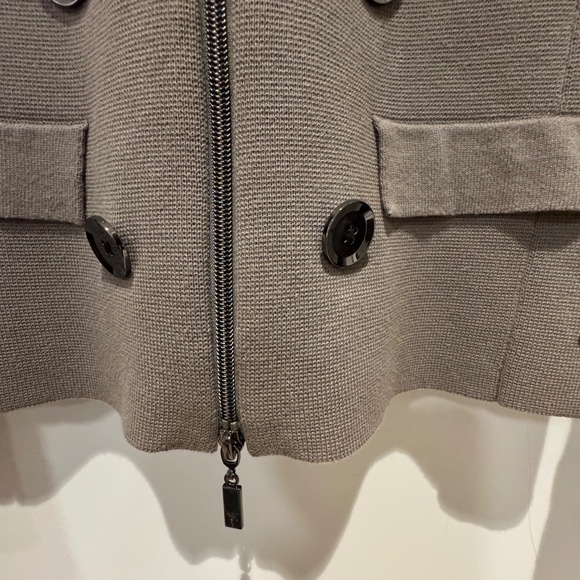 EUROPEAN-DESIGNED TAUPE-GRAY & BLACK HOODIE/CARDIGAN—Size 4 - Picture 7 of 12